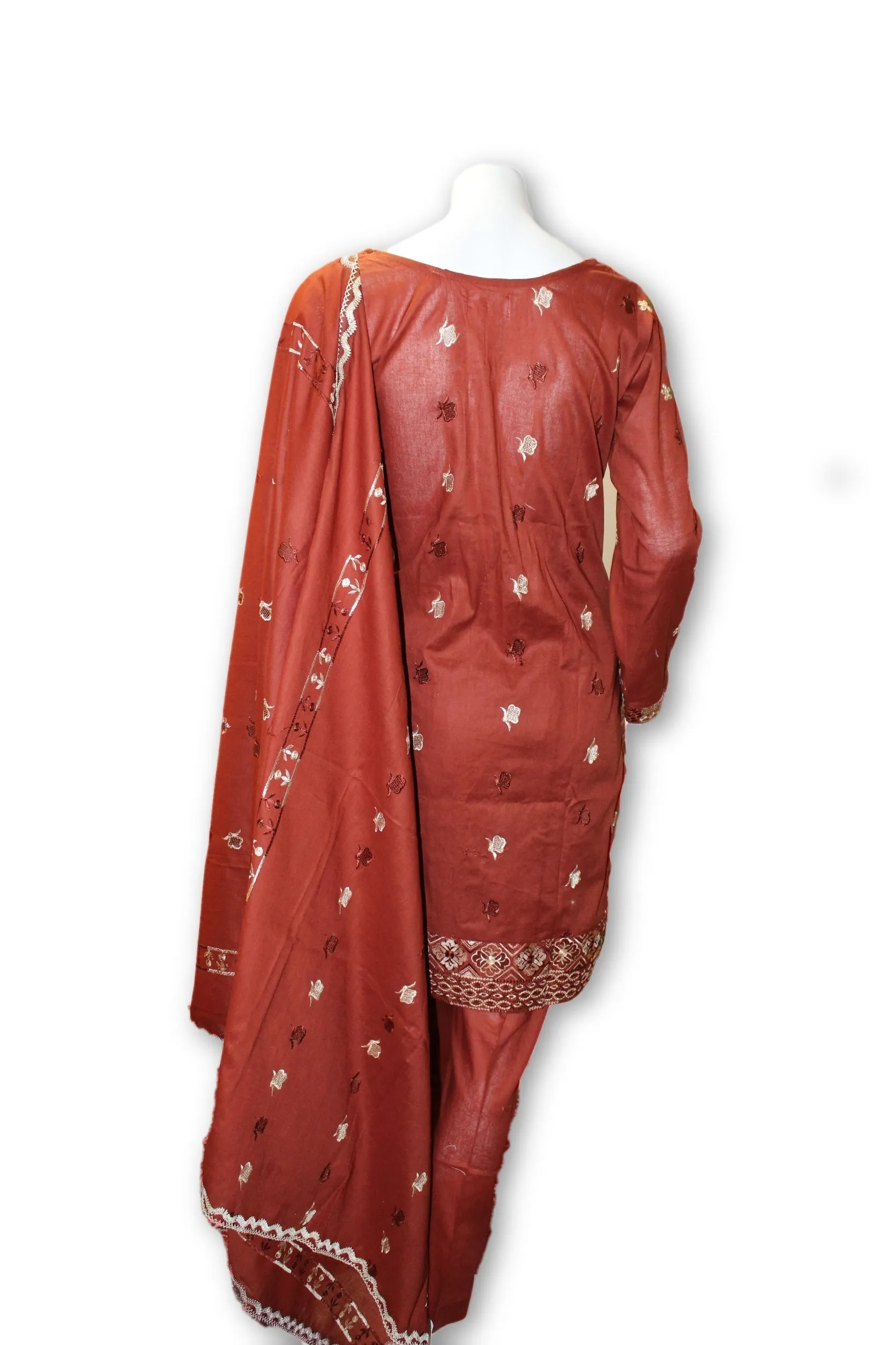 03 Pakistani Indian Fine Design Chicken Embroidered 3 Pcs Suit
