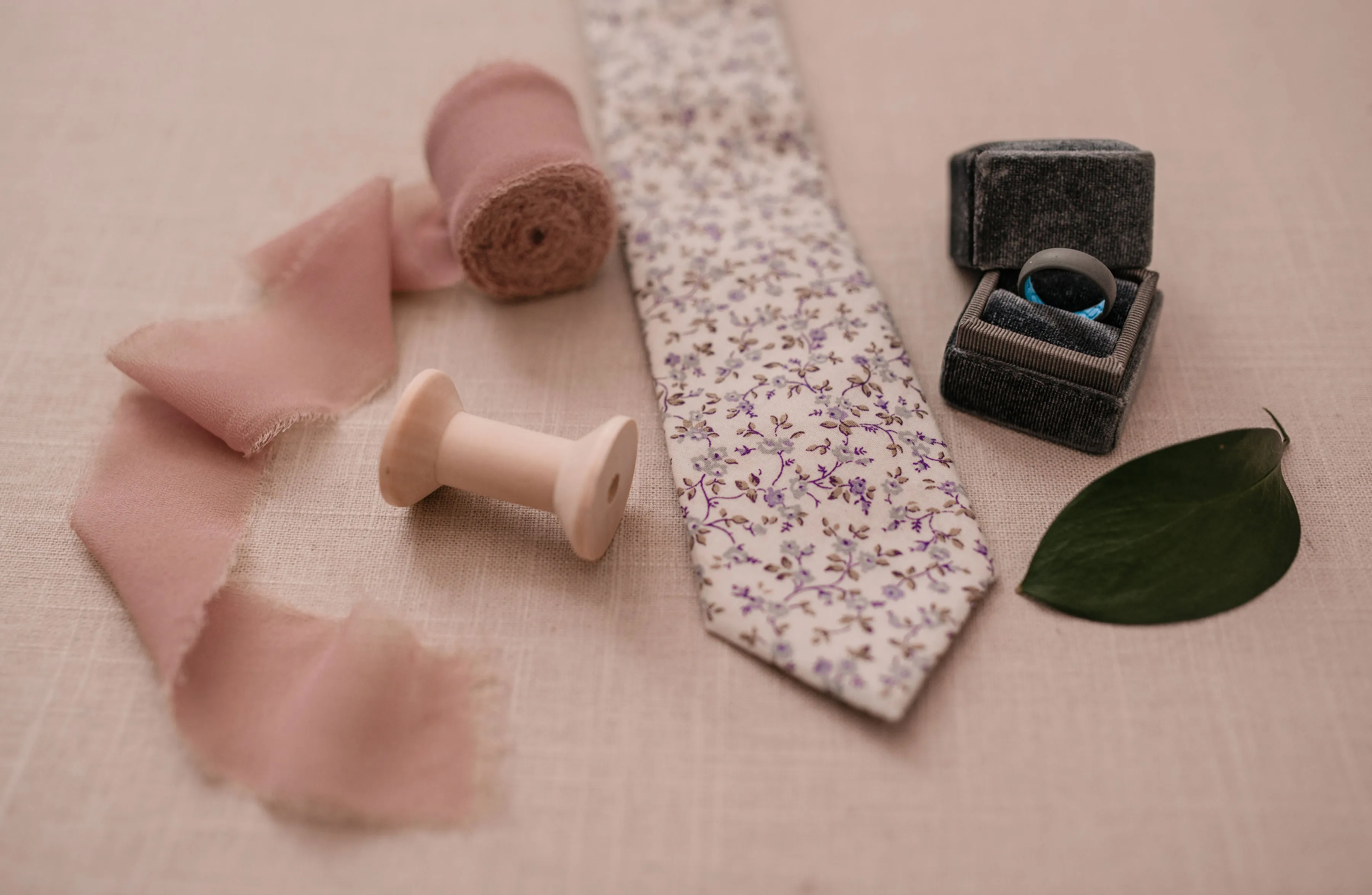 Lavender & Olive Floral Skinny Tie