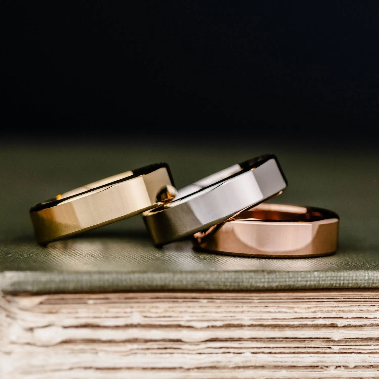 The Architect | 5mm & 6mm Men's Classic White Gold Wedding Band