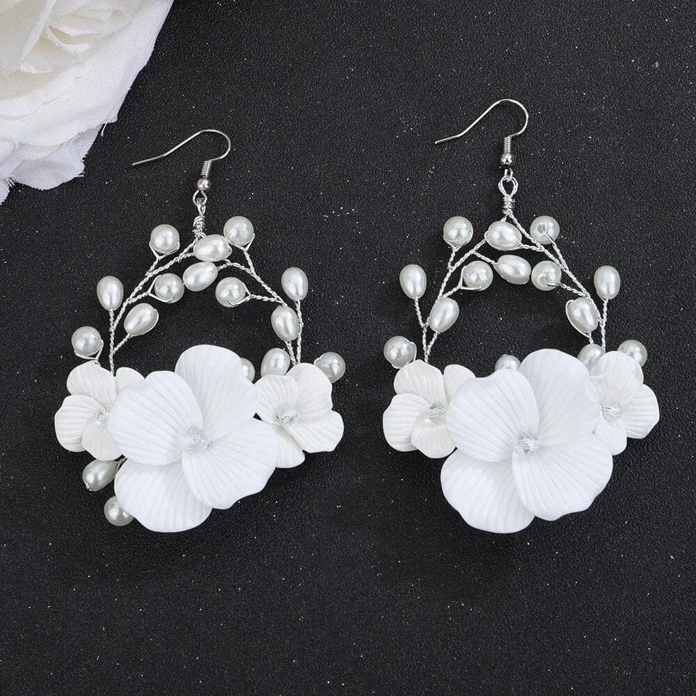 White Large Flower Dangle Hoop Earrings, Bridal Floral Hooped Earrings, Wedding Flower Pearl Wire Hoop Earrings